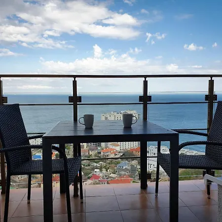 Level 24 - Sea & Sky View *