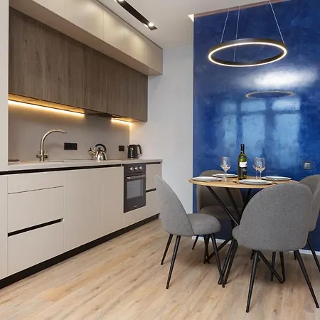 Level 24 - Sea & Sky View *