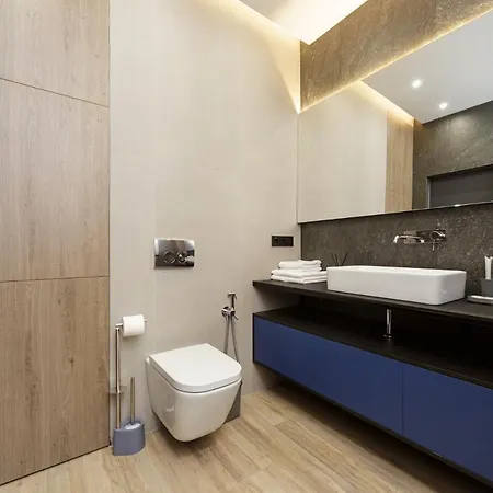 Level 24 - Sea & Sky View Apartment *