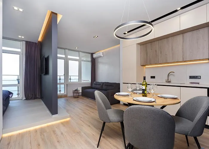 Level 24 - Sea & Sky View Οδησσός