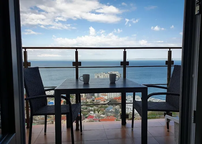 Level 24 - Sea & Sky View *