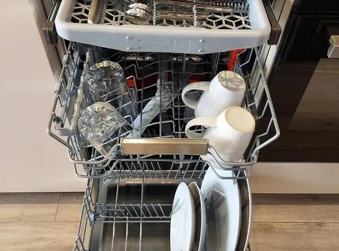 Level 24 - Sea & Sky View *