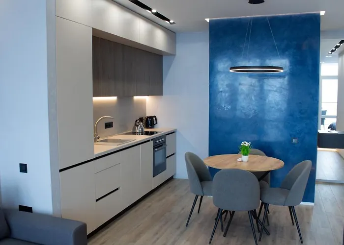 Level 24 - Sea & Sky View